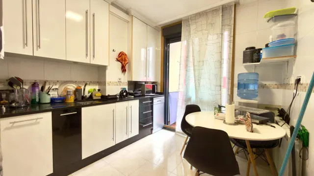 Piso de 3 habitaciones con Garaje y Trastero - ¡Oportunidad en Zona cerca del Centro! — 10