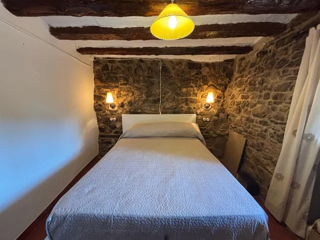 Encantadora casa reformada en Alfara de Carles — 10