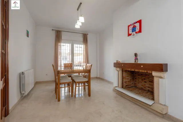 Espectacular chalet adosado en el Vial de Churriana de la Vega: eficiencia, confort y listo para entrar a vivir! — 12