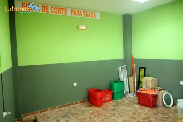 MAGNIFICO LOCAL EN SAN ROQUE-PARDALERAS — 9
