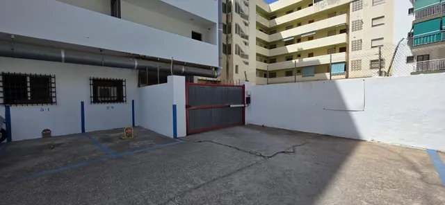 Piso de 3 dormitorios con terraza en Fuengirola — 19
