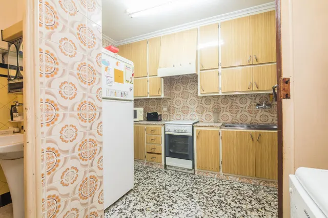 VIVIENDA UNIFAMILIAR CENTRICA — 28