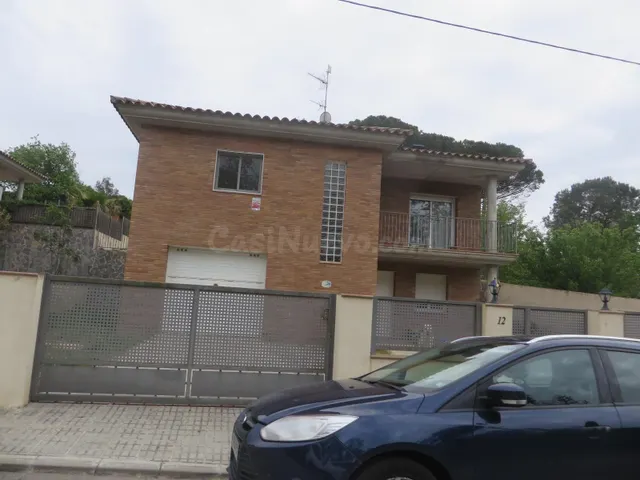SE VENDE CHALET INDEPENDIENTE EN SILS (GIRONA)