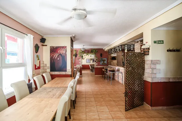 Local comercial en venta - La veleta — 8