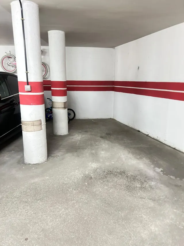 SE VENDE PLAZA DE PARKING — 2