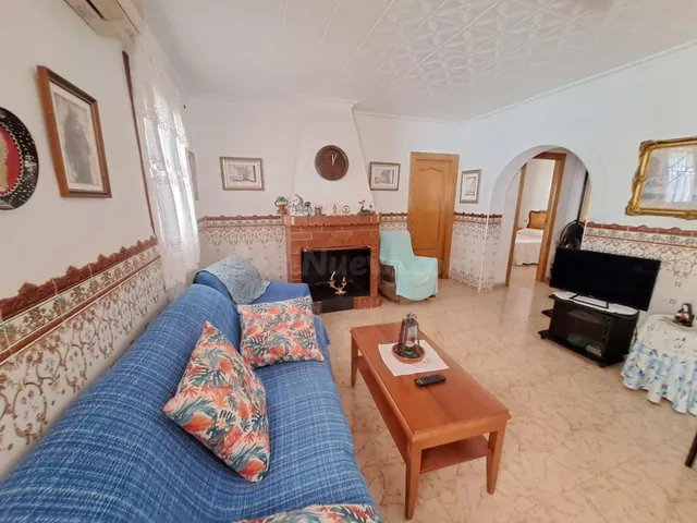 Casa de campo de 3 Dormitorios y 2 Baños en Albatera. - foto 4