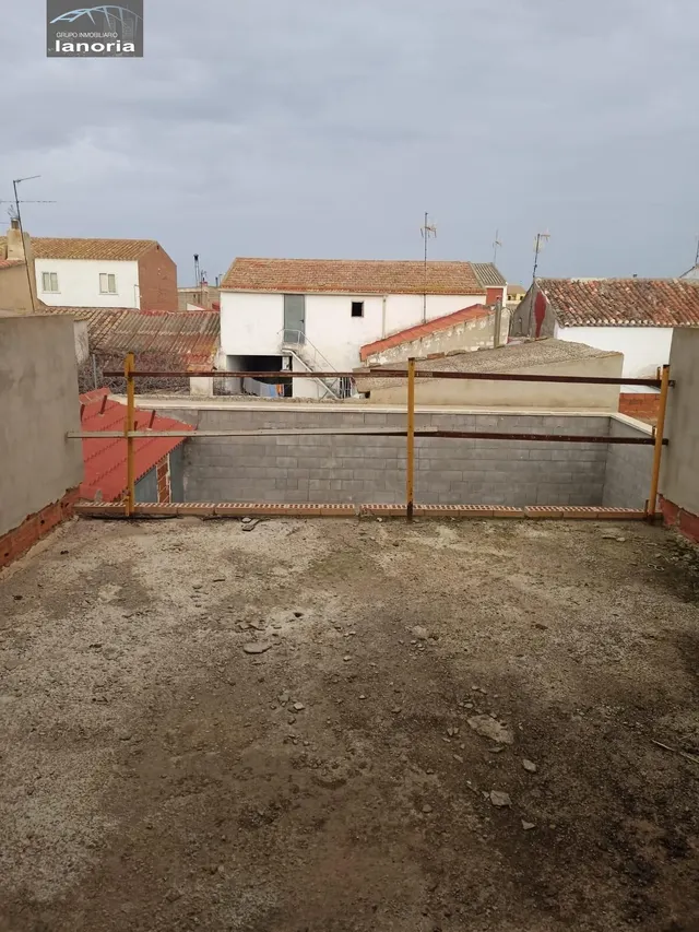 Grupo la Noria Vende adosado en Santa Ana. Construcción pendiente de finalización. — 8