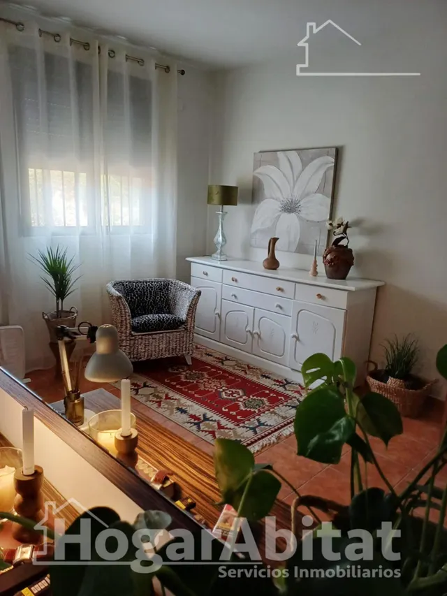 CHALET SEMINUEVO CON TERRAZA Y GARAJE — 9