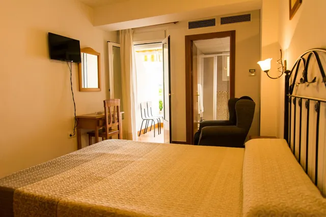 Hotel 33 habitaciones 1350m² en venta - South of spain — 36