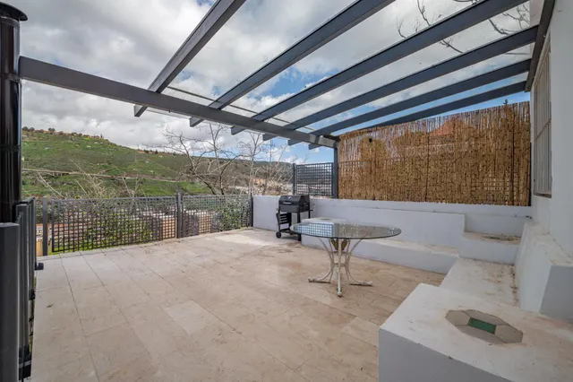 Exclusivo casa pareada en Urbanización El Serrallo