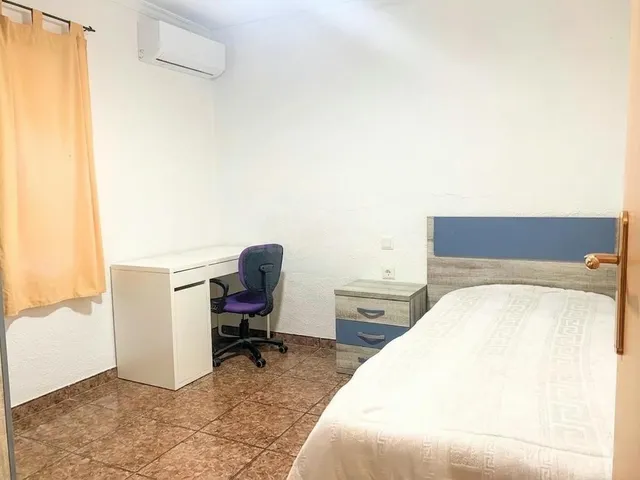 CASA EN PLANTA BAJA EN ZONA TRANQUILA - foto 4