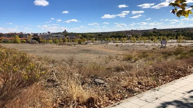 Urbis te ofrece un suelo urbano en zona La Plata-Huerta Otea, Salamanca. — 8