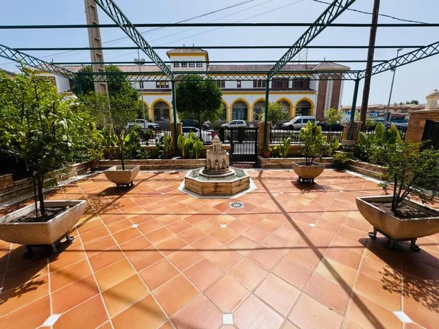 Magnífica casa en venta en Avenida Granada, Pulianas — 34