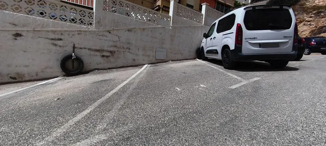 ¡Espacio para todos! Gran planta baja con porche y parking — 40