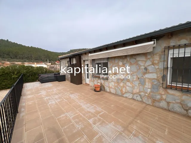 Chalet a la venta en l'Olleria — 47