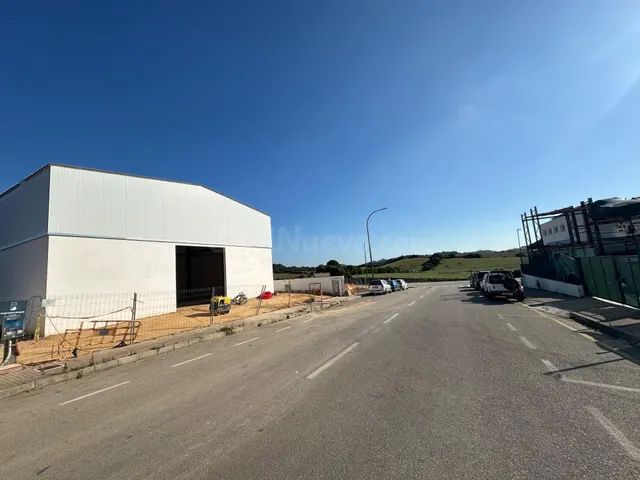 NAVE INDUSTRIAL EN ES MERCADAL — 2