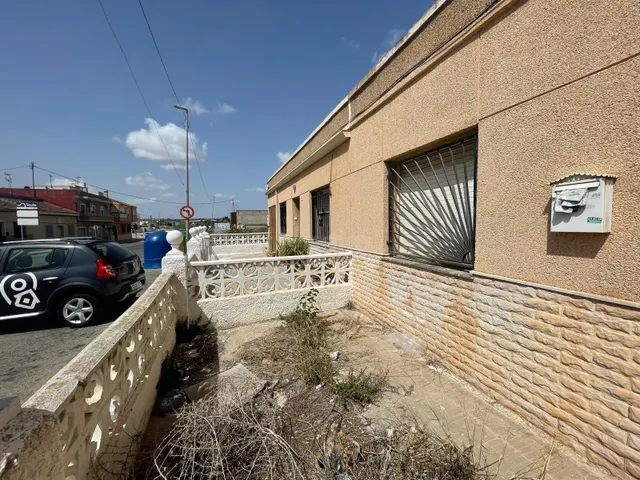 FANTASTICA GRAN CASA EN PLANTA BAJA EN BENIJOFAR, ALICANTE,  - foto 5