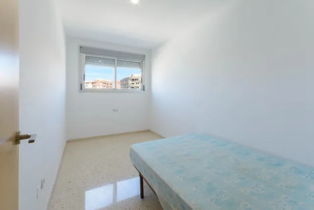 Cesión de vivienda por 50 años en Gandia, zona hospital, con piscina comunitaria, parking y trastero — 20