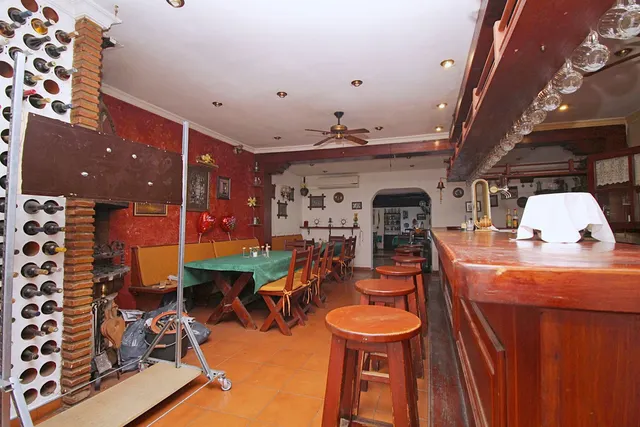 Bar 320m² en venta - Marbella — 14