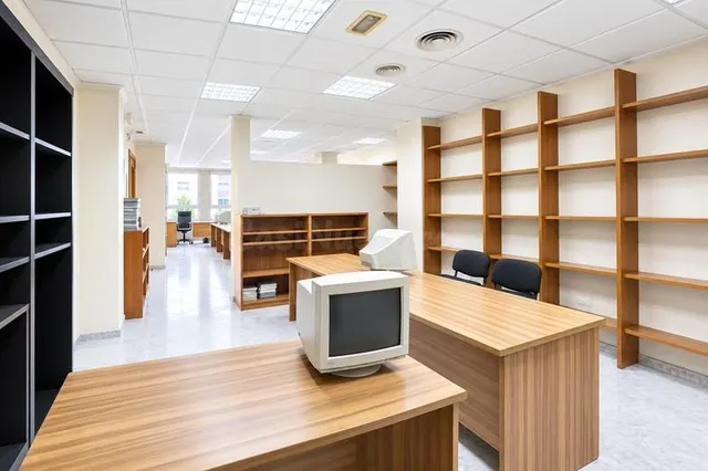 Entresuelo para oficina en pleno centro de Orihuela – 90 m2 - foto 4