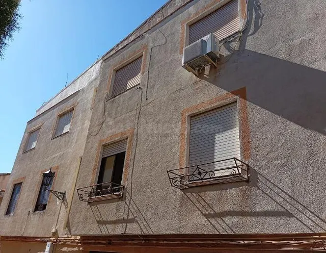 SE VENDE piso OKUPADO en Calle SANTA BARBARA Nº 18 Montesa ( - foto 2