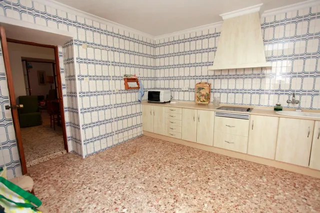 Casa de pueblo 4 habitaciones, planta baja con patio, garaje y gran potencial en La Palma — 33