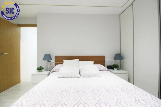 AMPLIA VIVIENDA REFORMADA DE 4 habitaciones CON ASCENSOR EN TORRENT — 23