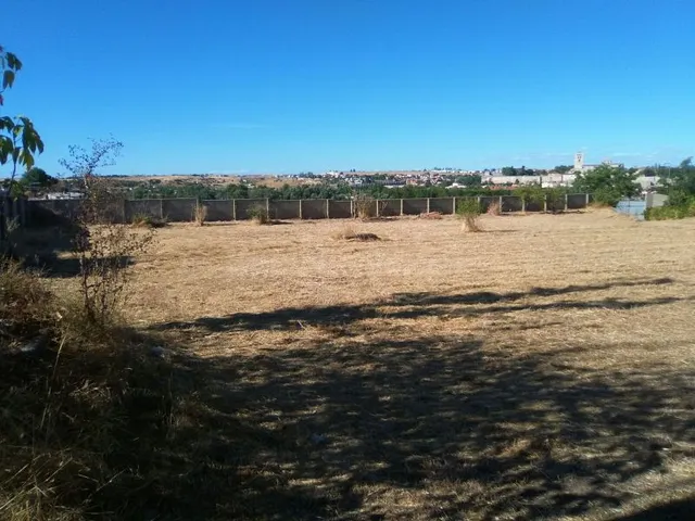 VENTA DE FINCA/SOLAR EN ZAMORA ZONA SAN FRONTIS CON construc