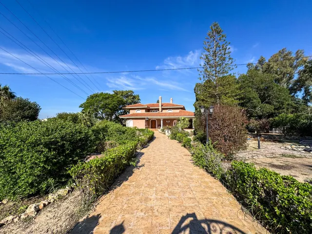 Exclusivo Chalet Independiente con Piscina Privada y Gran Parcela en Callosa de Segura — 6