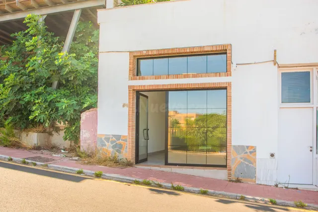 Local comercial 63m² en venta - Marbella — 2