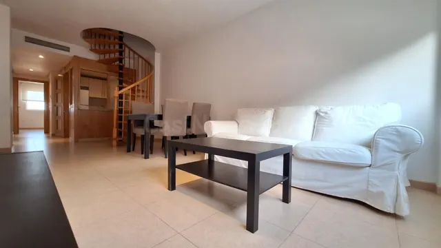 Ático duplex de 2 dormitorios y plaza de garaje en La Alberca. — 4