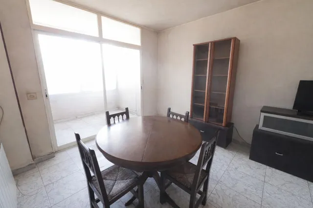 SE VENDE PISO EN MANRESA, ZONA CARRETERA VIC- REMEI — 3