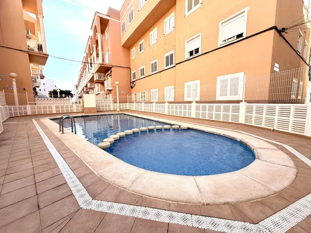 Fabuloso apartamento con licencia turistica y piscina comunitaria — 8