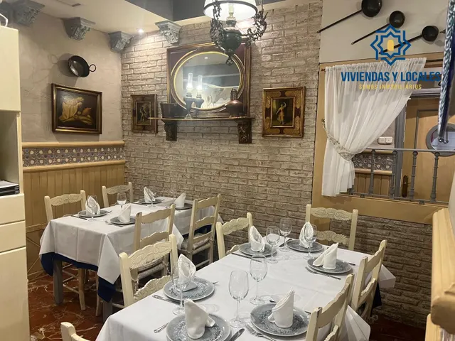 SE TRASPASA RESTAURANTE TOTALMENTE INSTALADO Y FUNCIONANDO JUNTO PLAZA DE GRACIA Y CALLE RECOGIDAS — 3