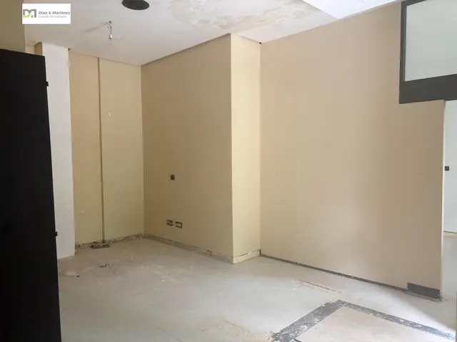 LOCAL CENTRICO ACONDICIONADO — 6