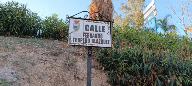 SE ALQUILA PLAZA DE APARCAMIENTO EN TORREMOLINOS, ZONA BARBARELA. — 9