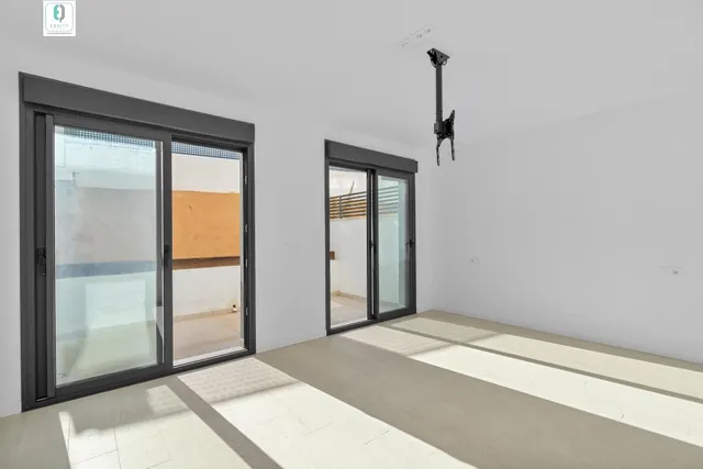 Exclusiva vivienda de lujo en planta baja con grandes terrazas, vistas a Granada — 15