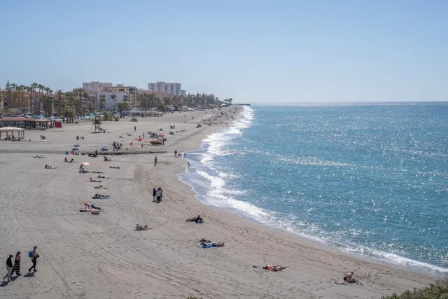 Tu hogar junto al mar en Salobreña — 25