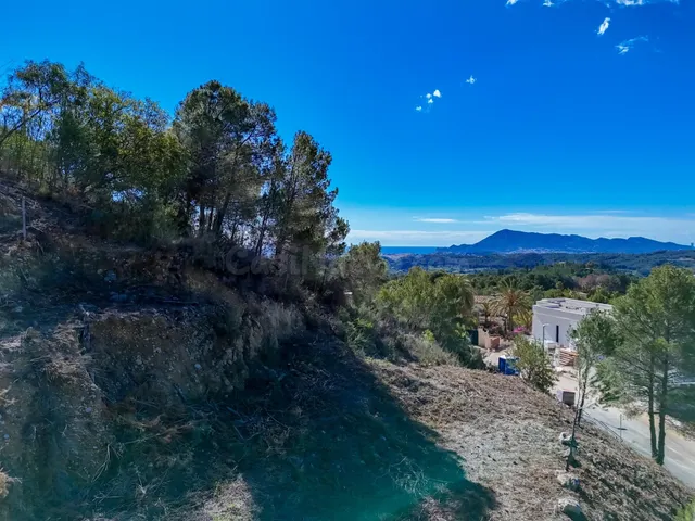 Terreno en Venta en Callosa d’En Sarrià – Urbanización Santa - foto 2