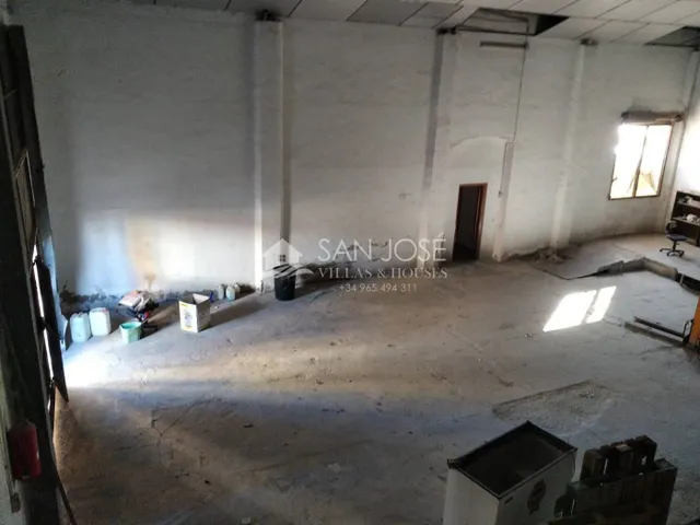 VENTA DE NAVE EN TORRELLANO — 14