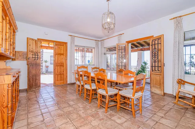 Chalet independiente con vistas espectaculares — 13