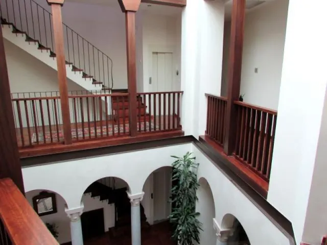 CASA DE LUJO EN PLENO CENTRO DE CÓRDOBA CAPITAL — 22