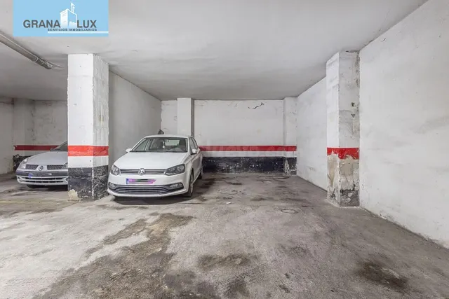 Garaje doble en venta en Urbanización Parque del Genil – Gra - foto 2