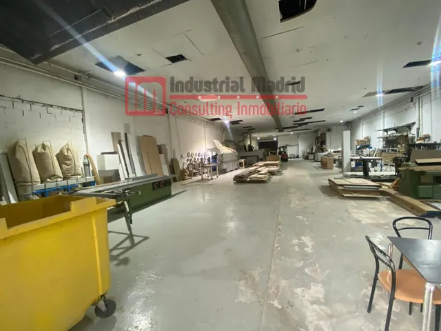 Nave industrial 887m² en venta - Zona Industrial — 10