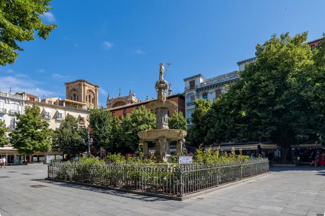 A LA VENTA EDIFICIO EN PLAZA BIB-RAMBLA — 9