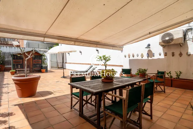 Planta baja con gran patio en Sitges - foto 3