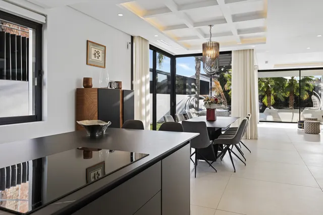 Chalet 6 habitaciones 365m² en venta - Marbella — 13