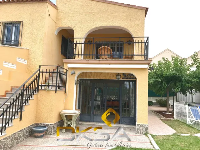 Amplio chalet pareado en venta en Benicásim, zona Eurosol - foto 2