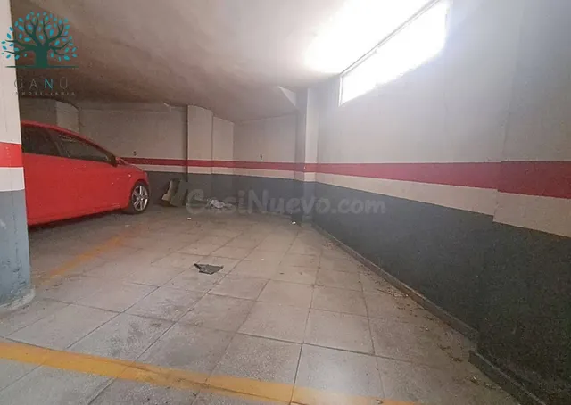 GARAJE Y TRASTERO EN VENTA EN CALLE LA VIA — 4