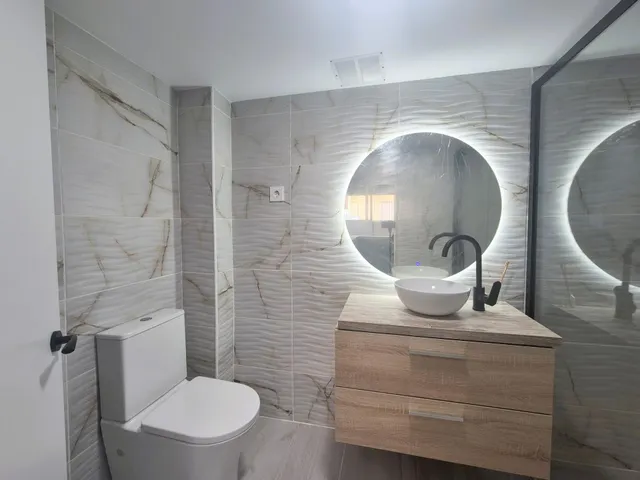 Amplia y luminosa casa reformada en zona llombai, Burriana — 9